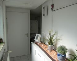 Haustechnikraum mit Dusche und Gäste-WC